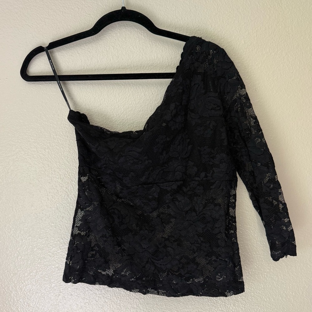 BEBE VTG  One Shoulder Top